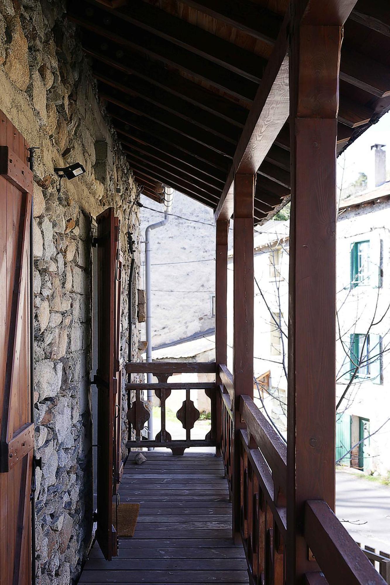 Appartement Avec Vue Et Jardin Formigueres Exterior photo
